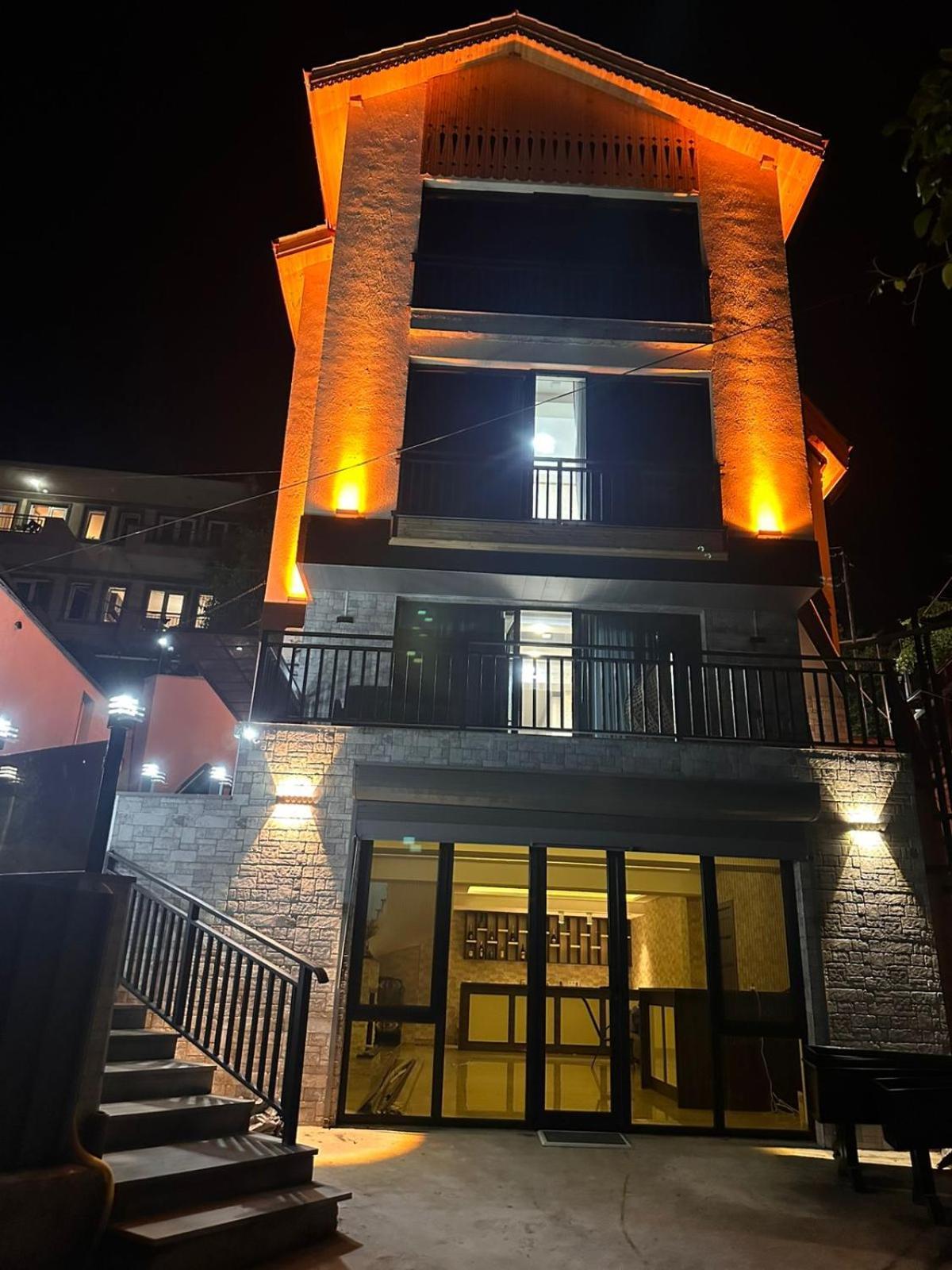 Chanko Hotel Боржоми Экстерьер фото